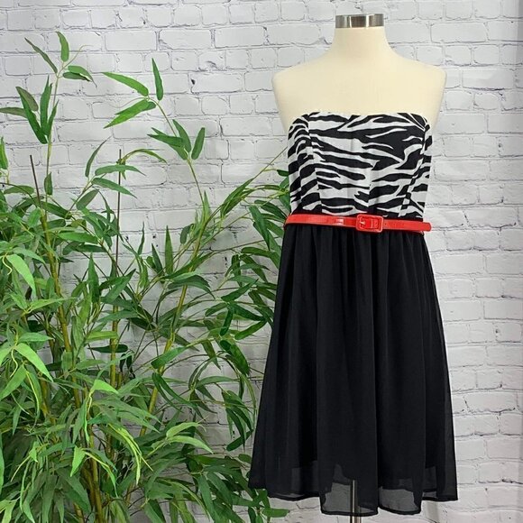 torrid Dresses & Skirts - Torrid Strapless Black Dress w/ Zebra Print Bust